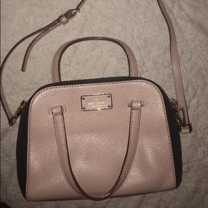 Kate Spade adjustable crossbody/hand bag.